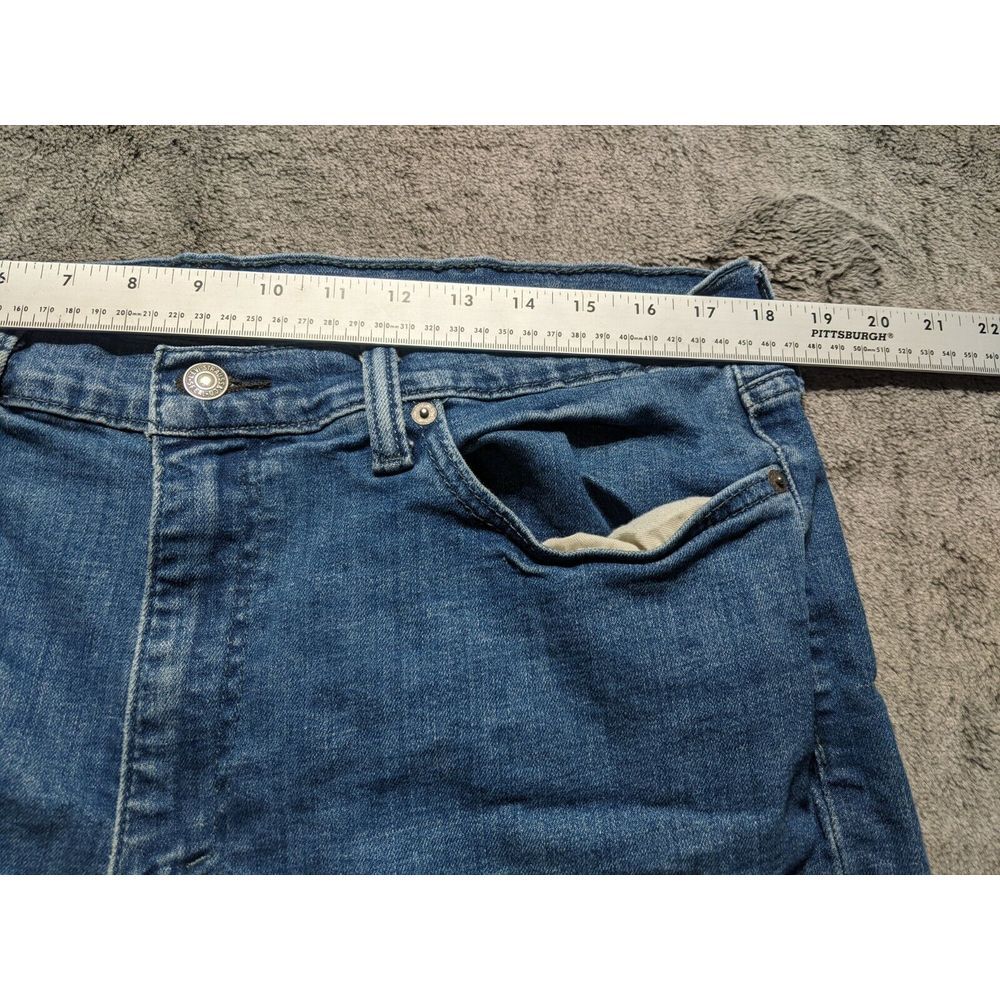 Levi's 514 Straight Fit Jeans Men's Size 38x30 Medium Wash - Picture 9 of 12